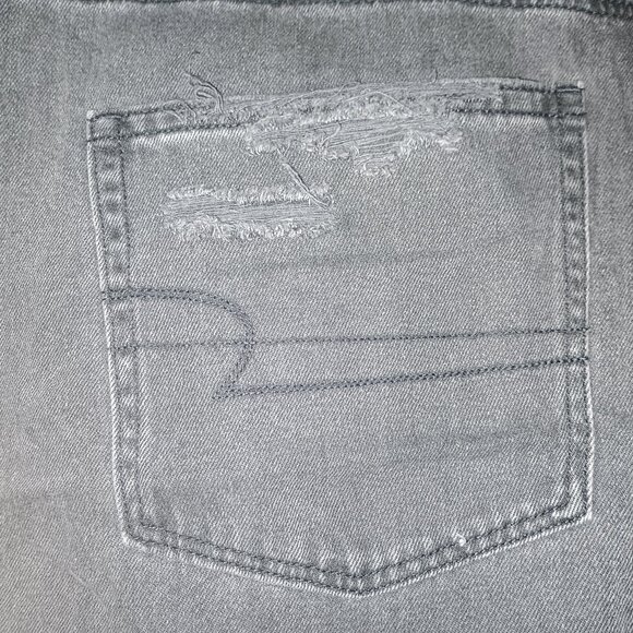 American Eagle Outfitters Mom Jean Black Distressed Size 24 Regular - Picture 5 of 9